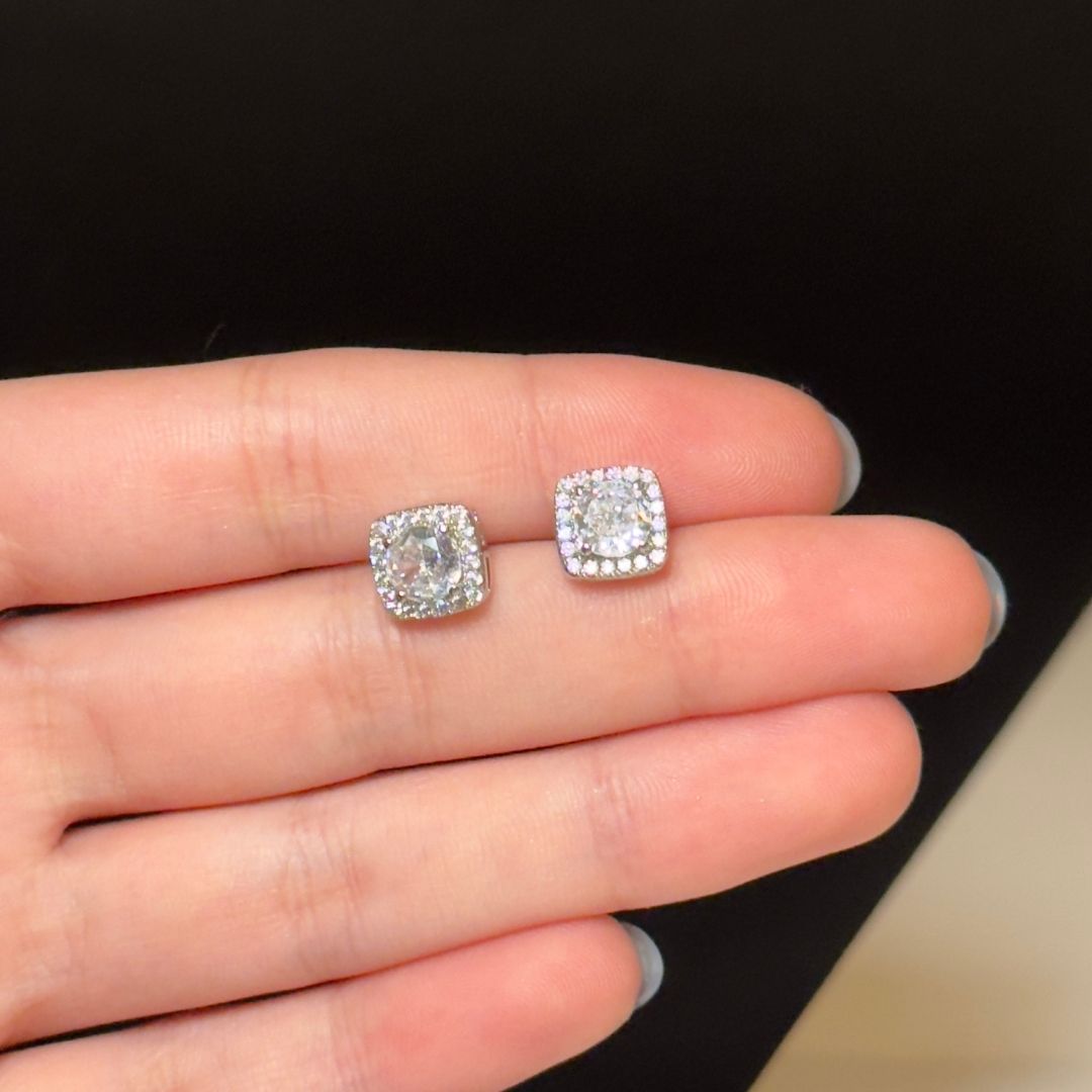 "ANASTASIA D" Aretes plateados