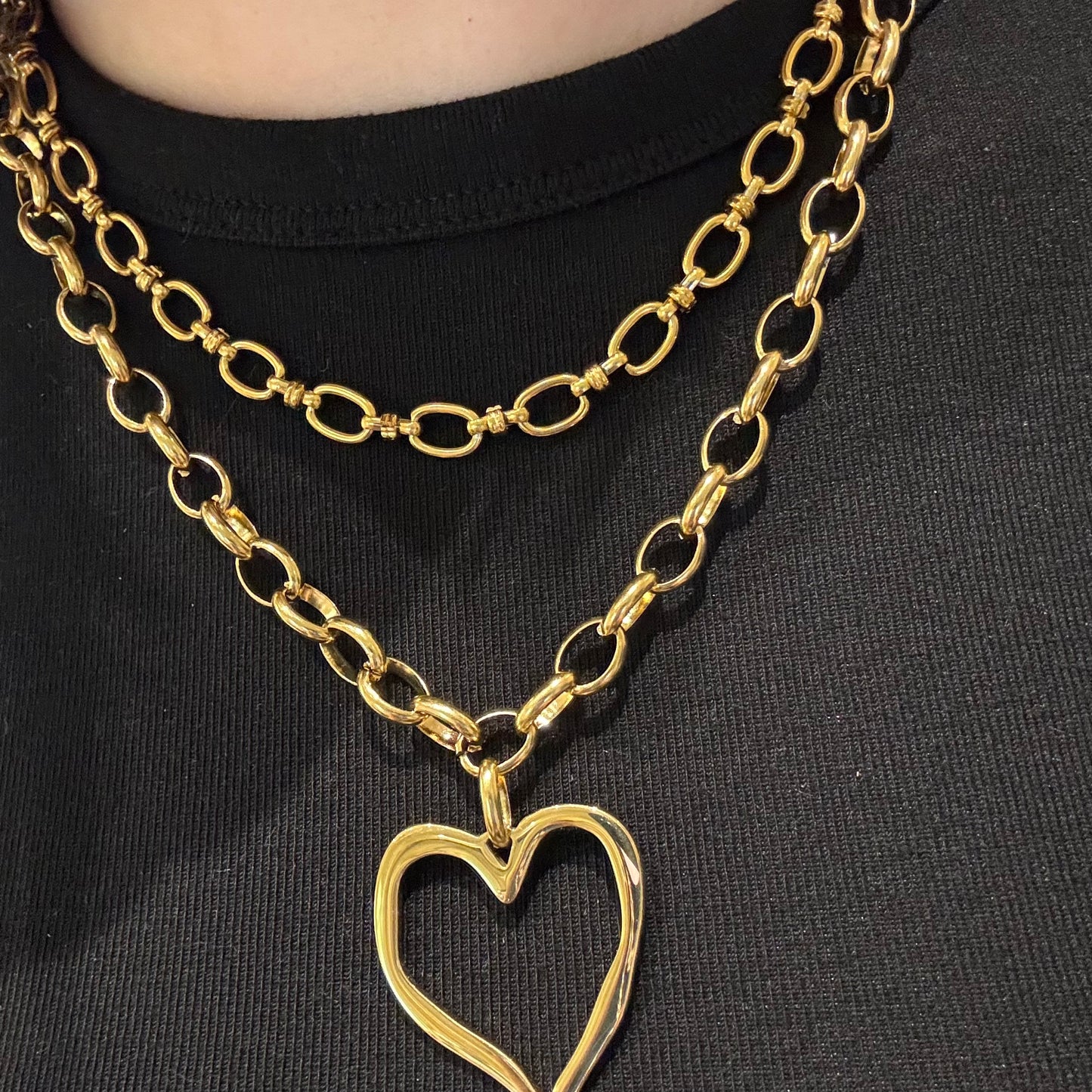 “CAROLINA" collar dorado