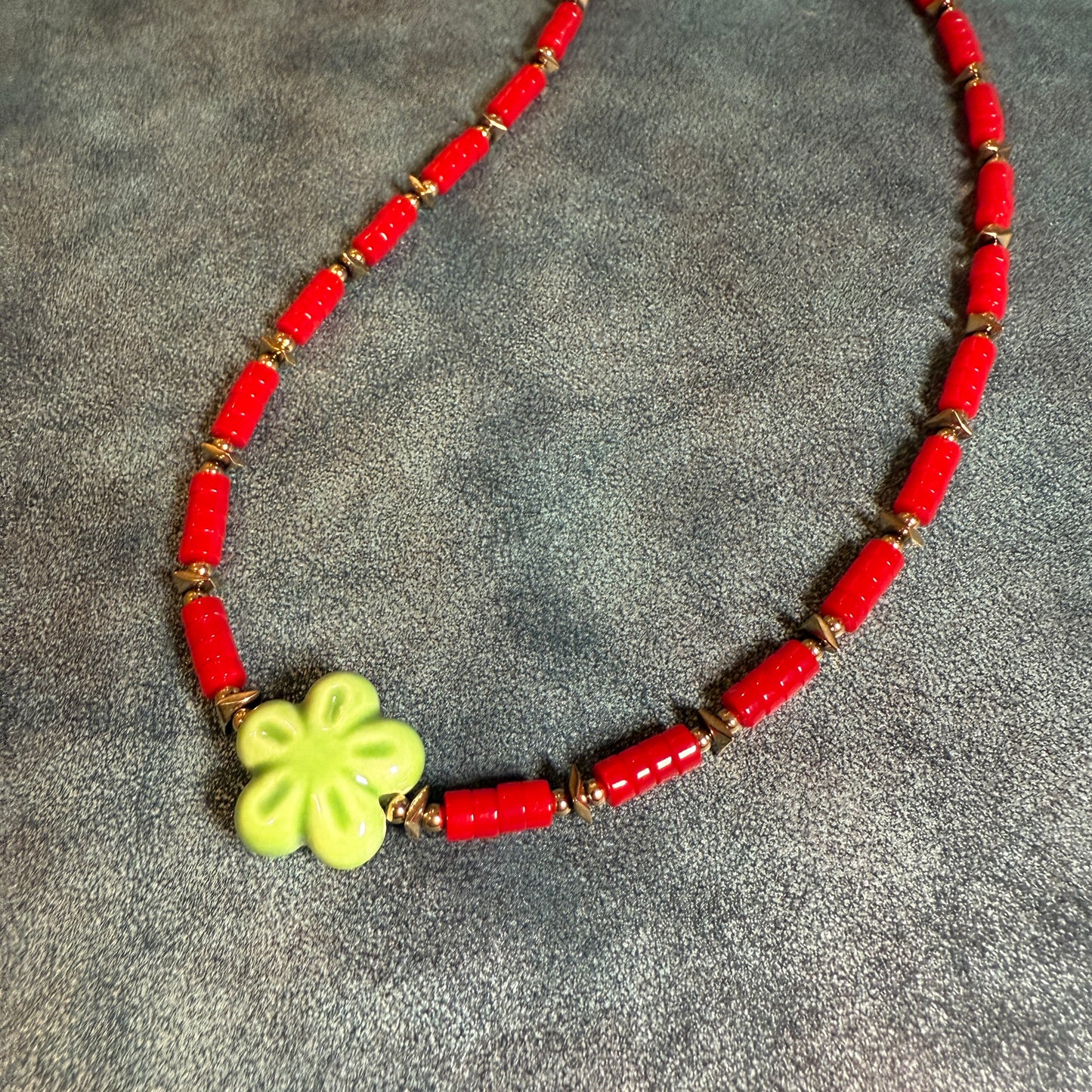 655 “LENI” Collar de cuentas
