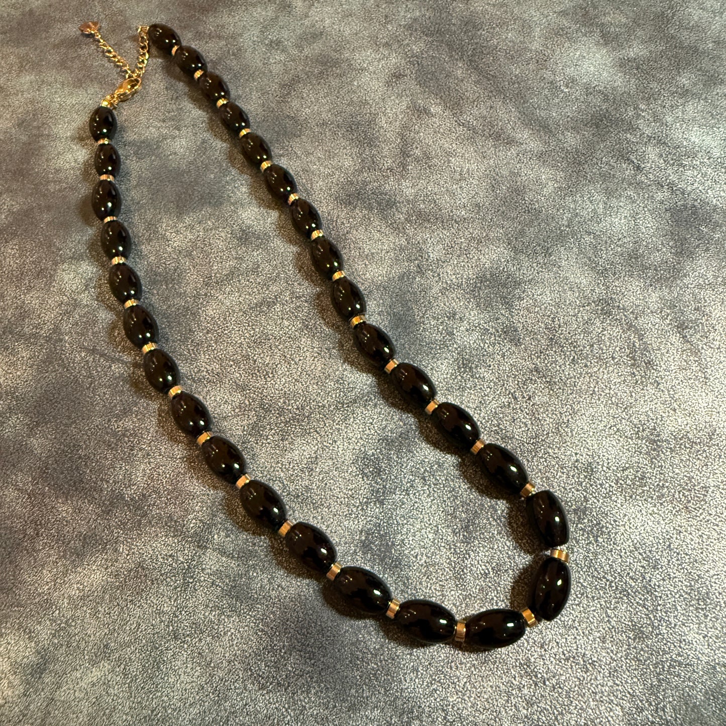 638 “MAR NEGRO” Collar de cuentas