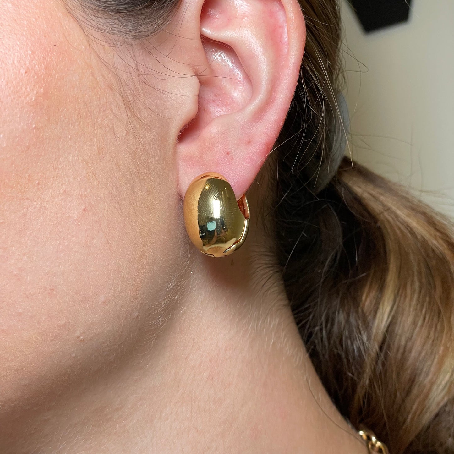 "ISABELLA" aretes dorados