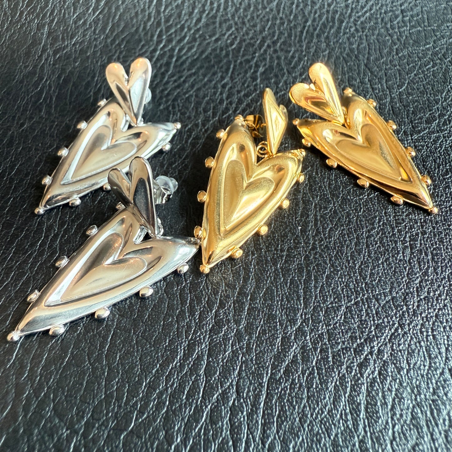 585 “MARIEL” Aretes plateados
