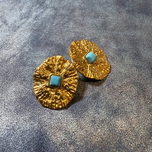 710 "DANNA" ARETES DORADOS