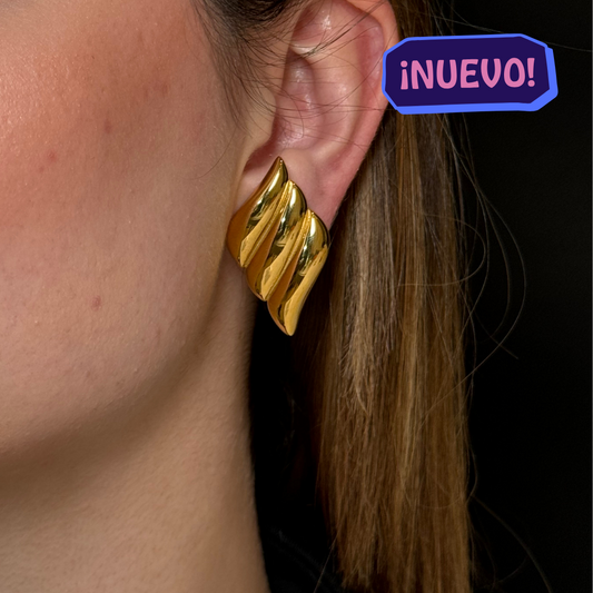 "DIVA" Aretes dorados