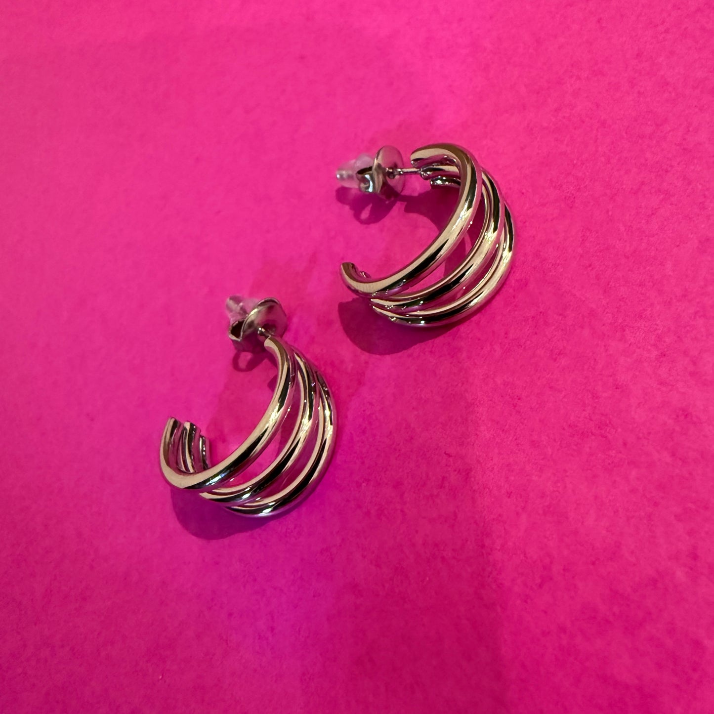 688 "ZALMA MINI" ARETES PLATEADOS