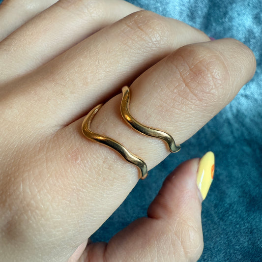 594 “OLA” Anillo oro