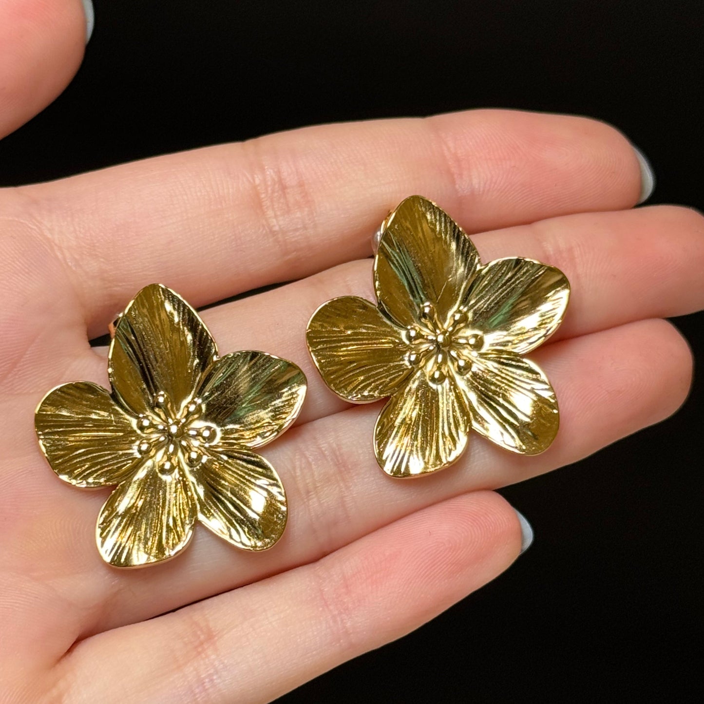 "MARGARITA" Aretes dorados