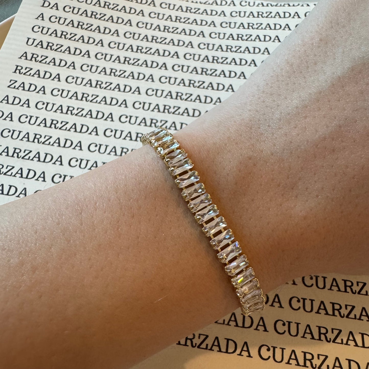 “VICTORIA” Pulsera dorada