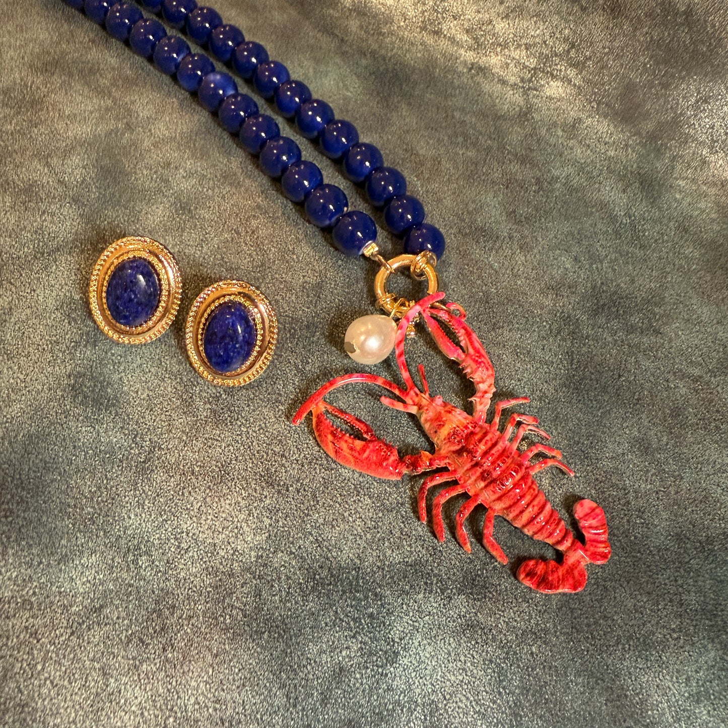 653 “LADY DIANA” Aretes azules