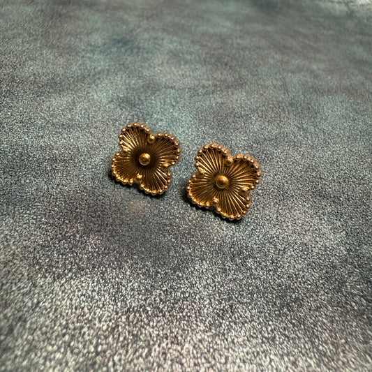 650 “LOTO” Aretes dorados