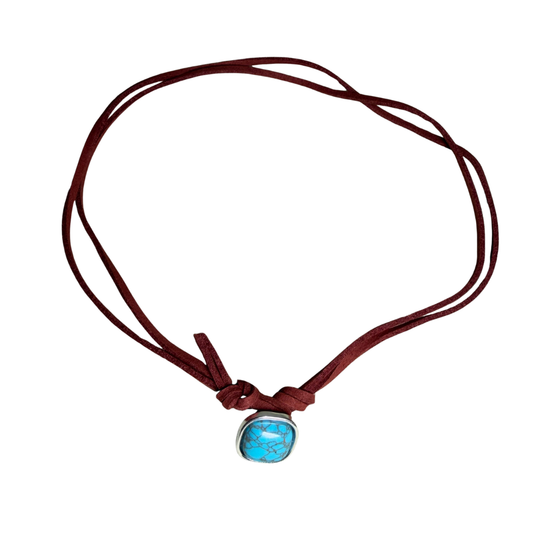 724 "ZULEMITH" Collar de cuero