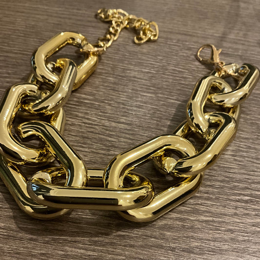 “MERCEDES” Collar dorado