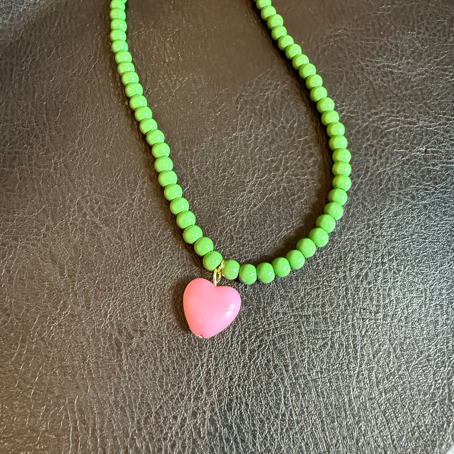 631 “ROMINA” Collar verde