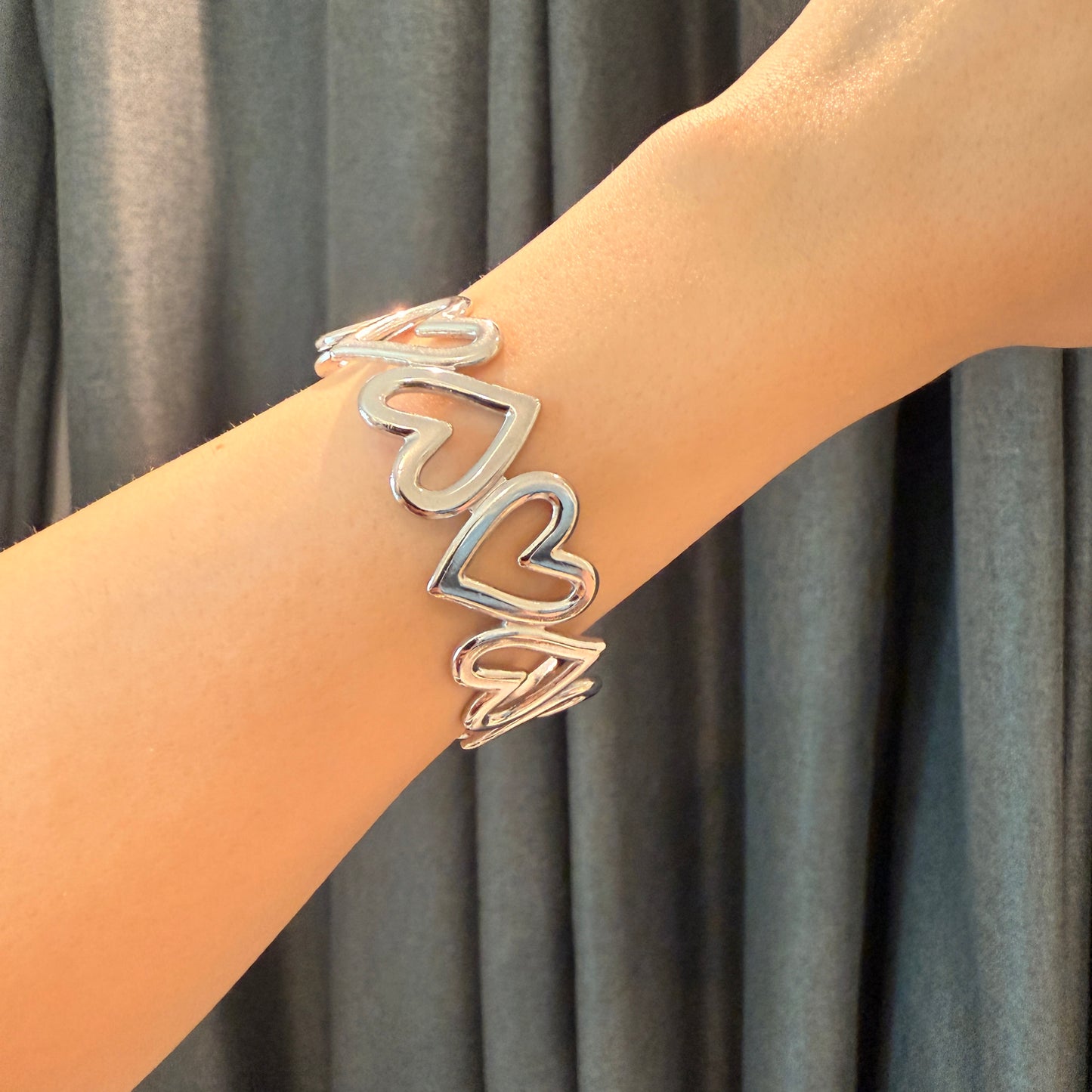 584 “ANA” Brazalete plateado