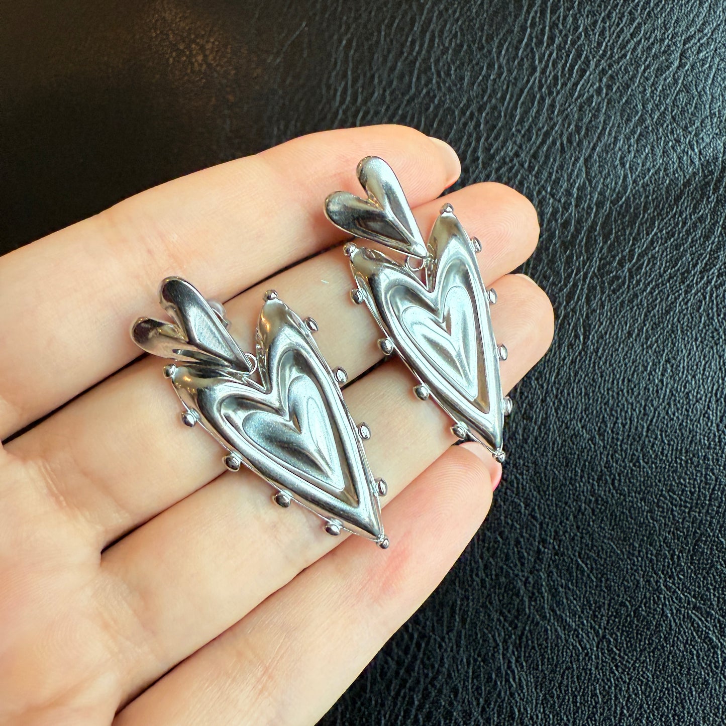 585 “MARIEL” Aretes plateados
