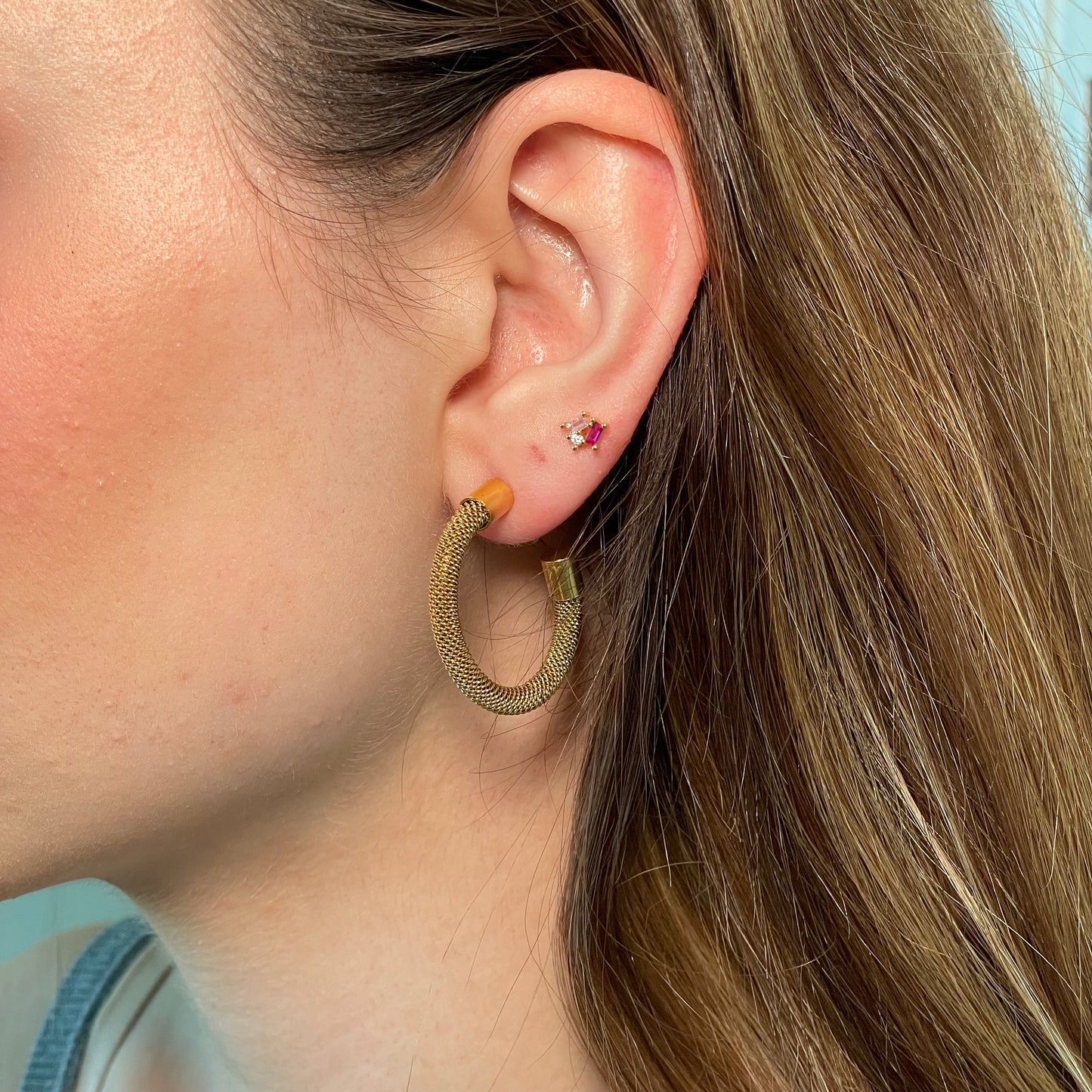 "SOGA" aretes dorados