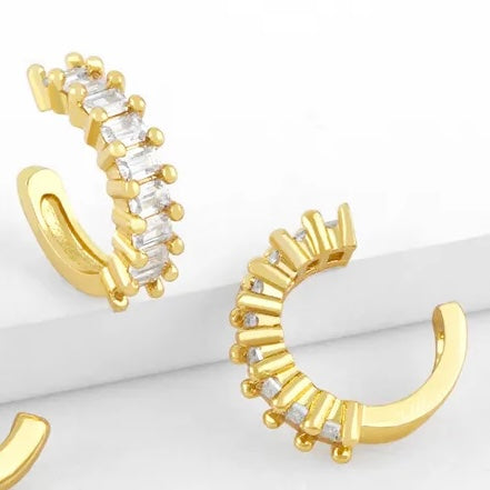 "SOFI" earcuff dorado